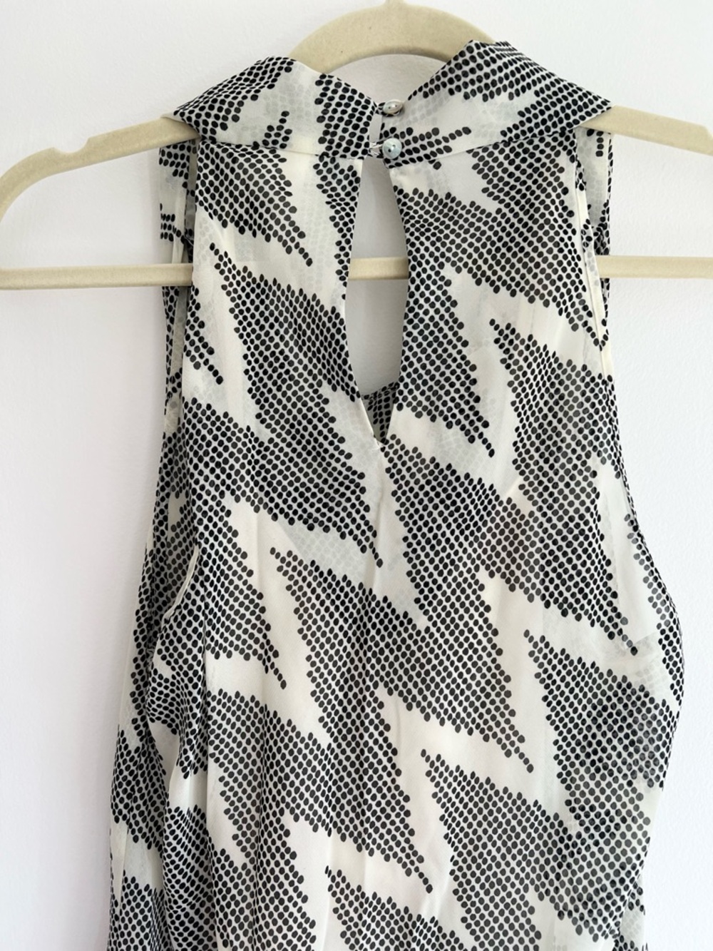Adiva Black & Off-White Zigzag Halter Tunic Top | Women’s Medium - Picture 7 of 13